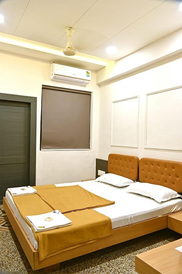 Prince Residency Club House Jāmnagar المظهر الخارجي الصورة